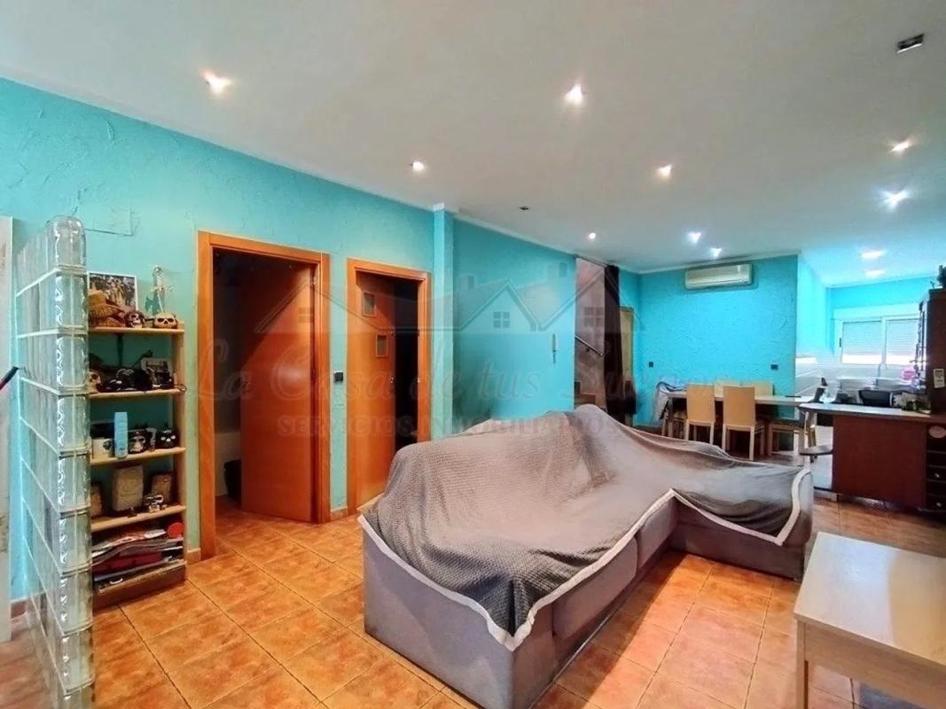 Недвижимость на продажу и в аренду в Испании photo 3