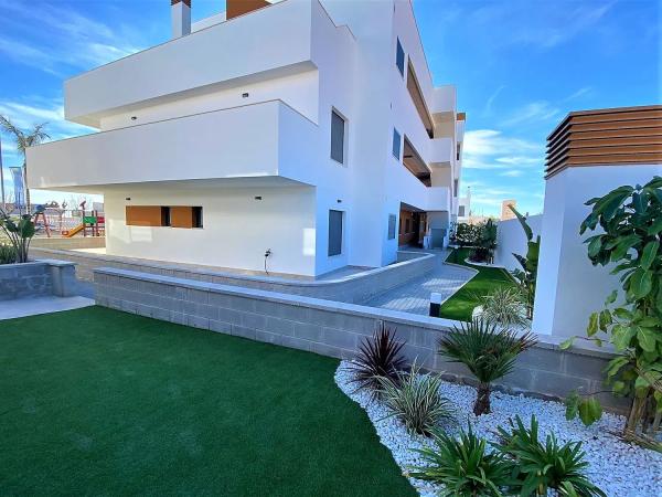 Sale of flat in Avenida Reina Sofía, Formentera del Segura
 photo 4