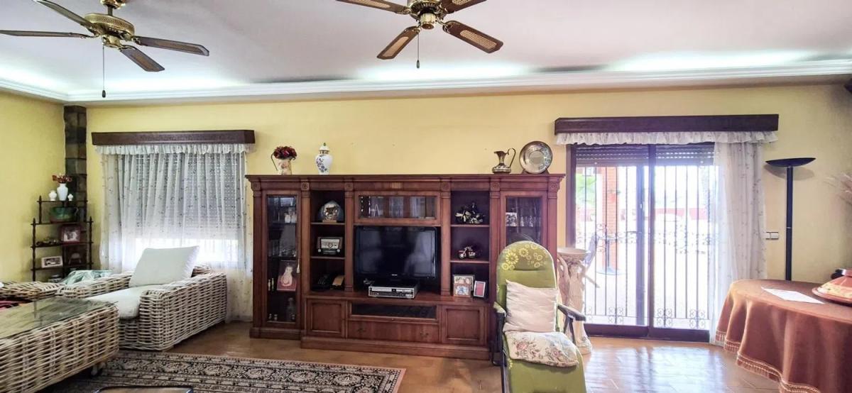 Недвижимость на продажу и в аренду в Испании photo 5
