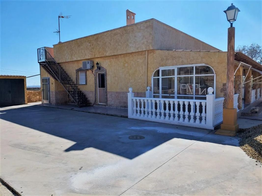 Venta de piso en Barrio San Crispín, Elche / Elx
 photo 2