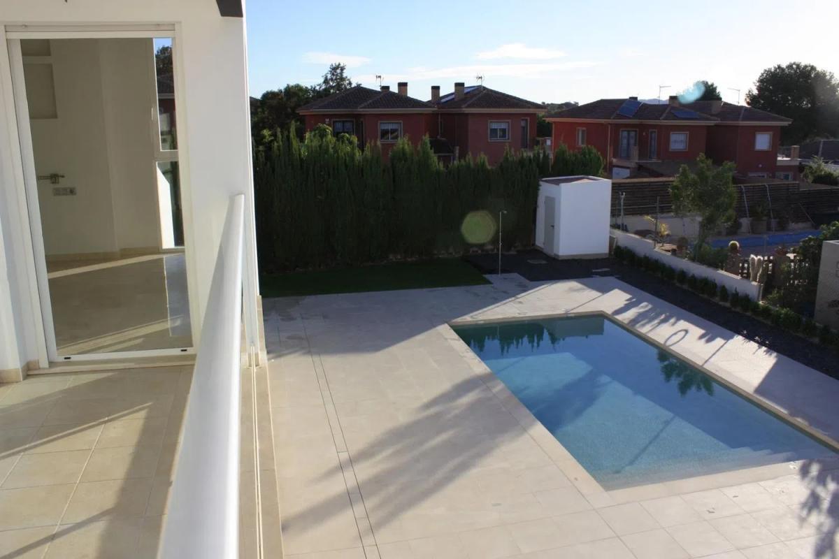 Properties for sale and rent in Spain photo 5