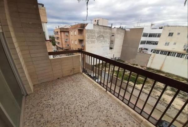 Piso en venta en  Calle de Pedro Cano Izquierdo, Mutxamel photo 1