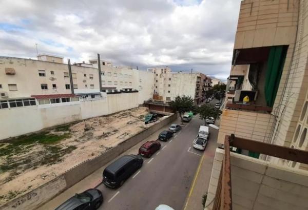 Piso en venta en  Calle de Pedro Cano Izquierdo, Mutxamel photo 3