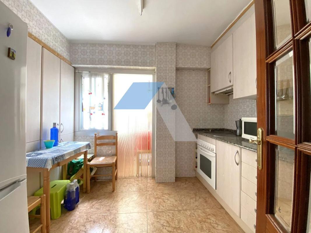 Sale of apartment in Centro, San Vicente del Raspeig
 photo 2