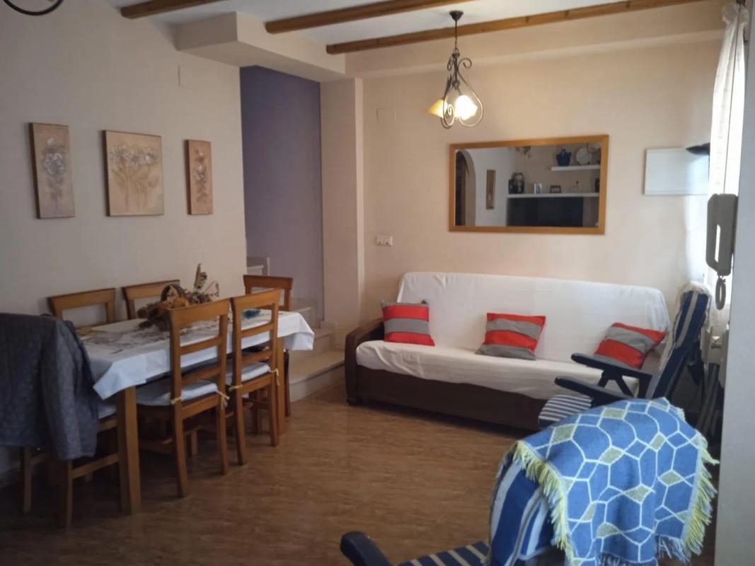 Propiedades en venta y alquiler en España photo 1