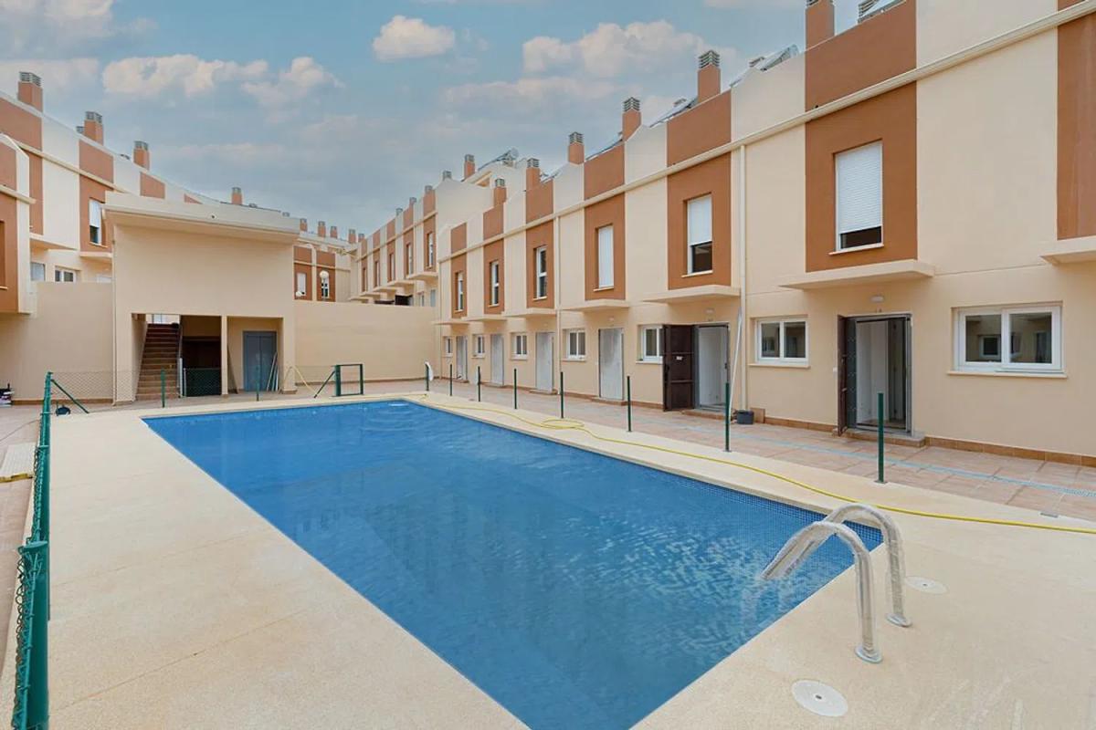 Propiedades en venta y alquiler en España photo 1