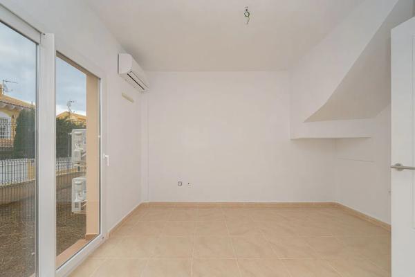 Chalet pareado en calle Serra Grossa photo 4
