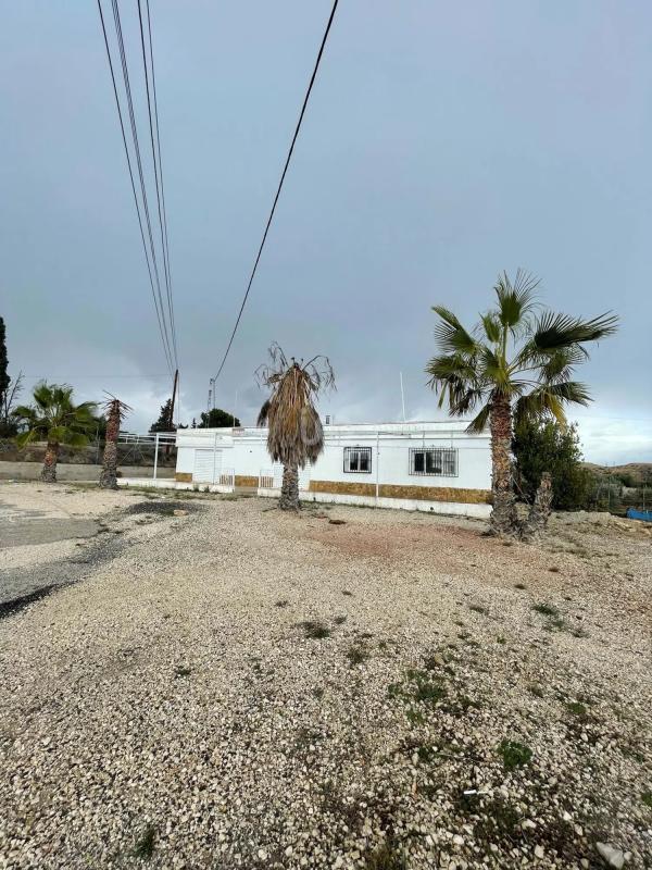 Sale of independent chalet in CV-850, 5, Elche / Elx
photo 1