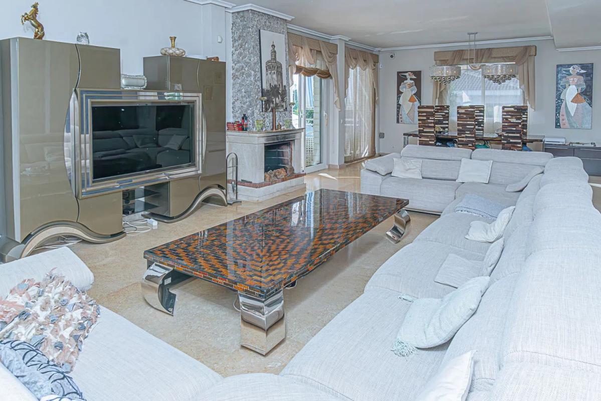 Properties for sale and rent in Spain photo 4