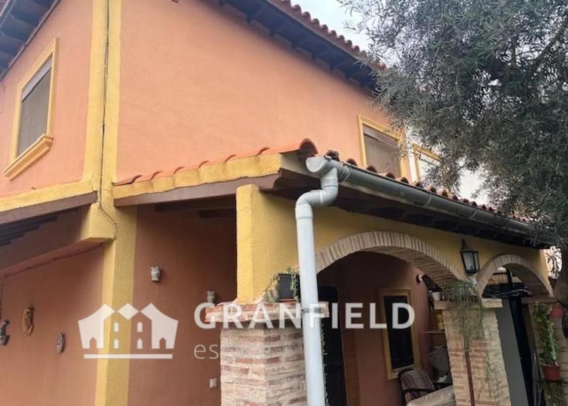 Sale of independent chalet in Barrio Cabo Cervera, Torrevieja
 photo 2