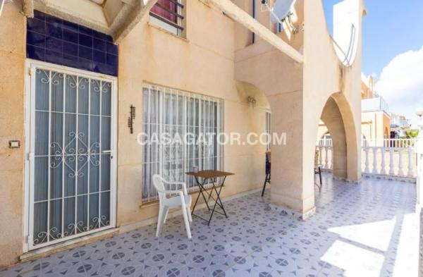 Chalet adosado photo 1