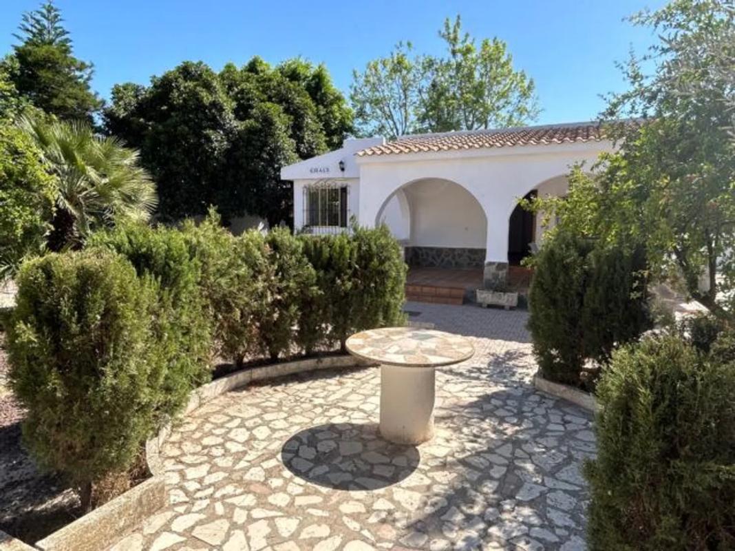 Sale of independent chalet in Monforte del Cid, Monforte del Cid
 photo 5