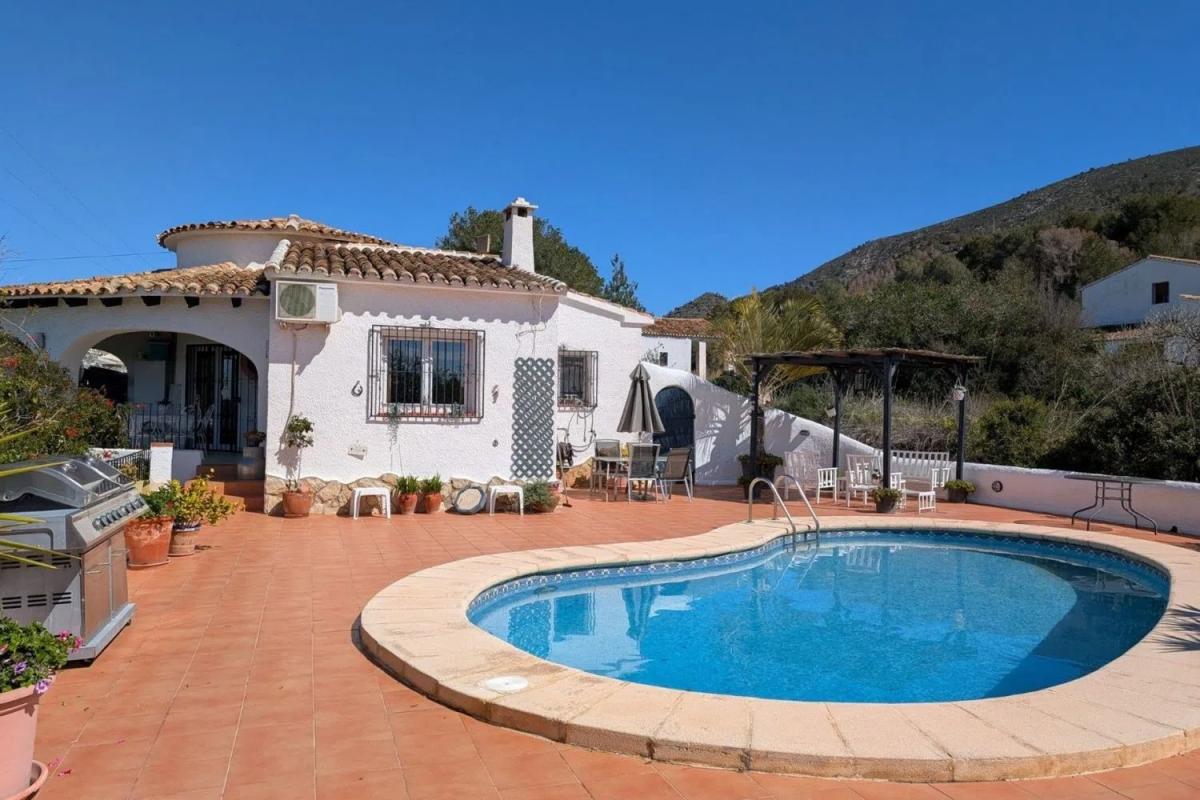 Properties for sale and rent in Spain photo 1