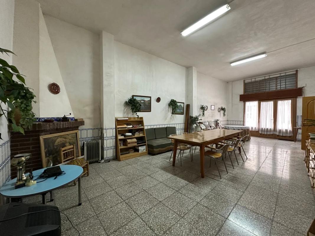 Properties for sale and rent in Spain photo 1