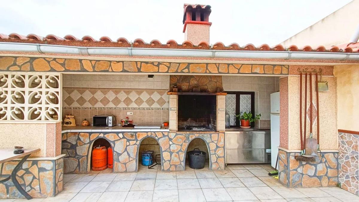 Недвижимость на продажу и в аренду в Испании photo 2