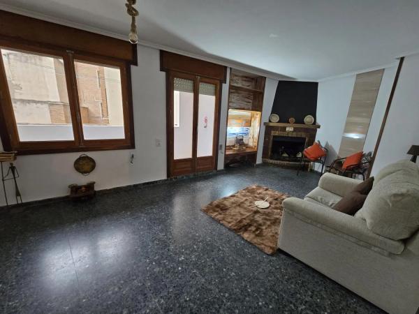 Sale of flat in Sax, Sax
 photo 2