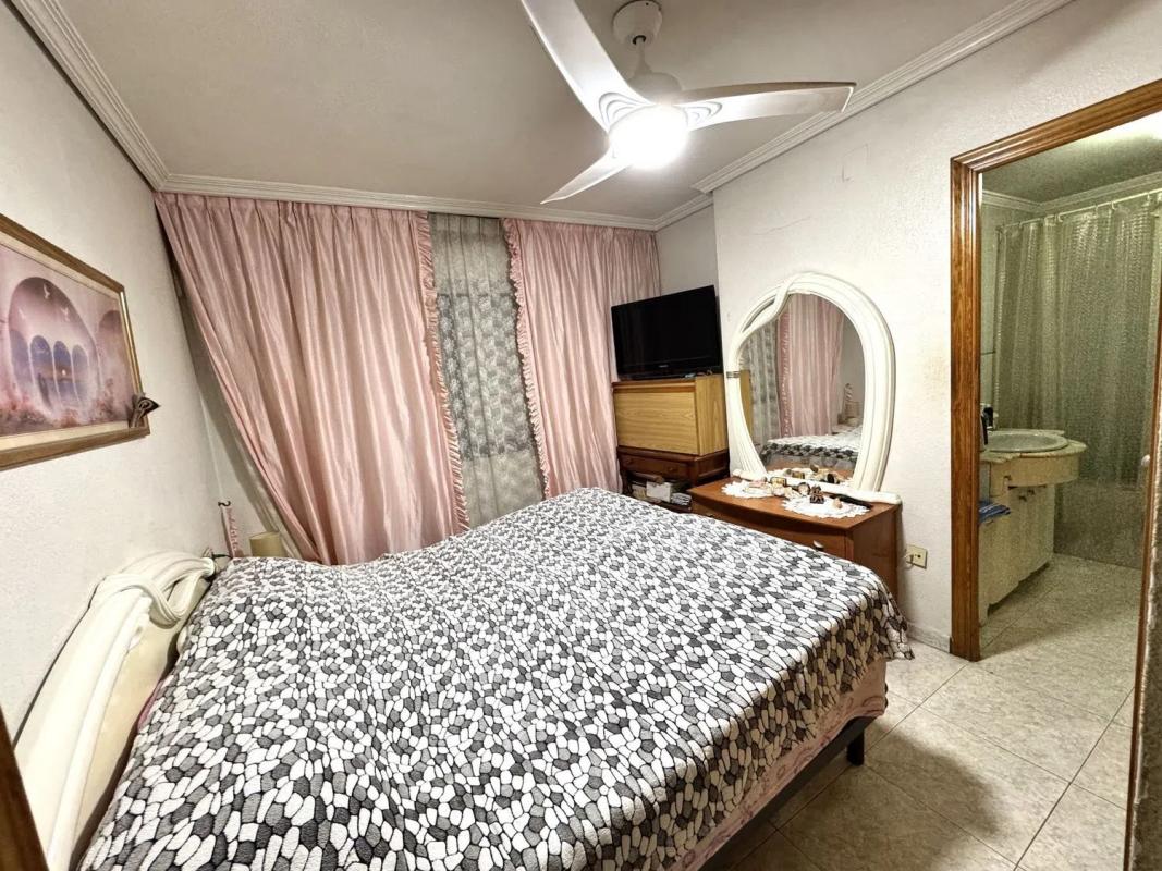 Sale of apartment in Pueblo Poniente, Benidorm
 photo 3