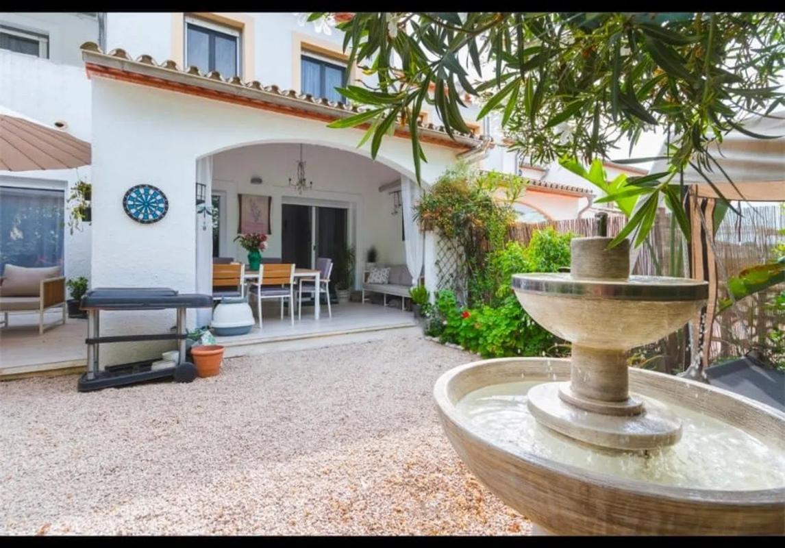 Propiedades en venta y alquiler en España photo 4