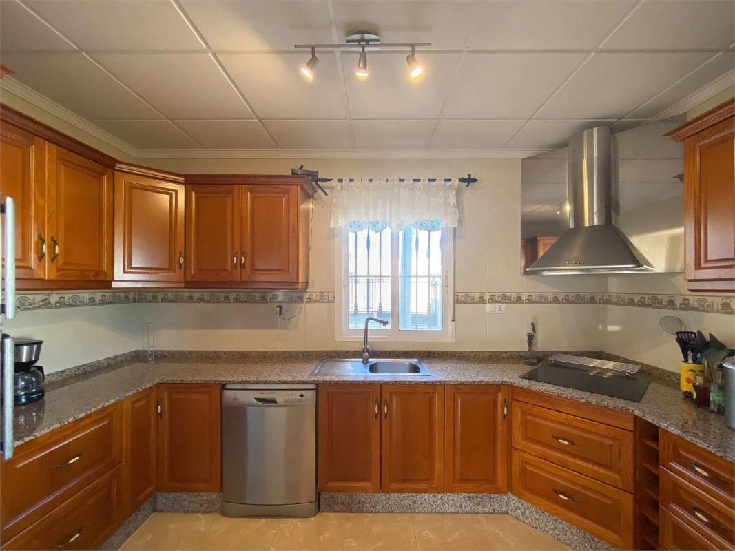Недвижимость на продажу и в аренду в Испании photo 3