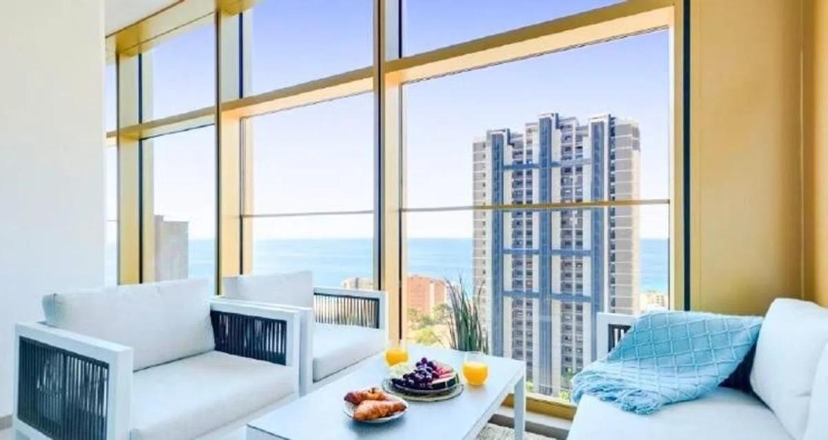 Sale of apartment in Playa de Poniente, Benidorm
photo 1