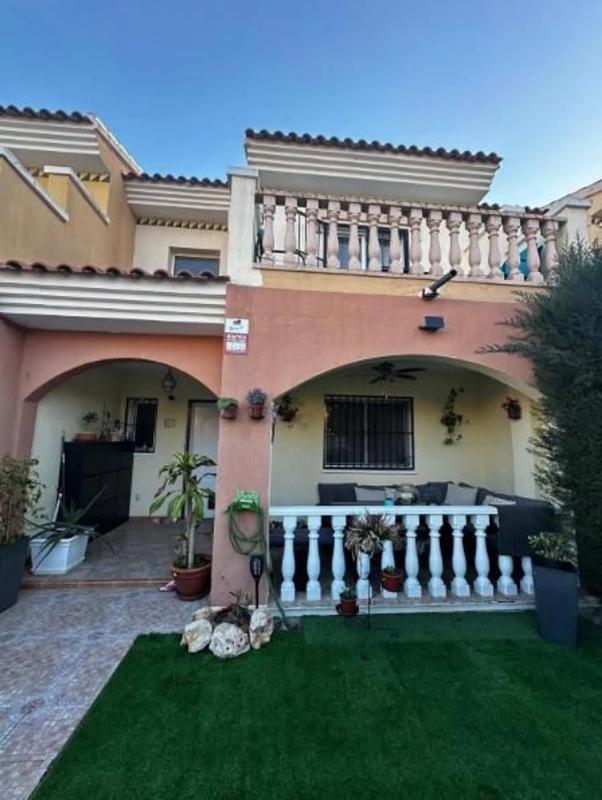 Propiedades en venta y alquiler en España photo 1