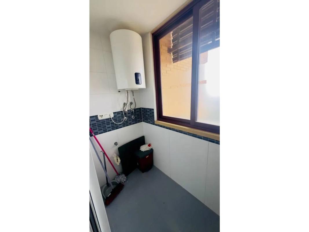 Sale of apartment in Calle Presidente Adolfo Suárez, Benidorm
 photo 4