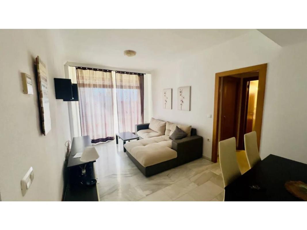 Sale of apartment in Calle Presidente Adolfo Suárez, Benidorm
 photo 5