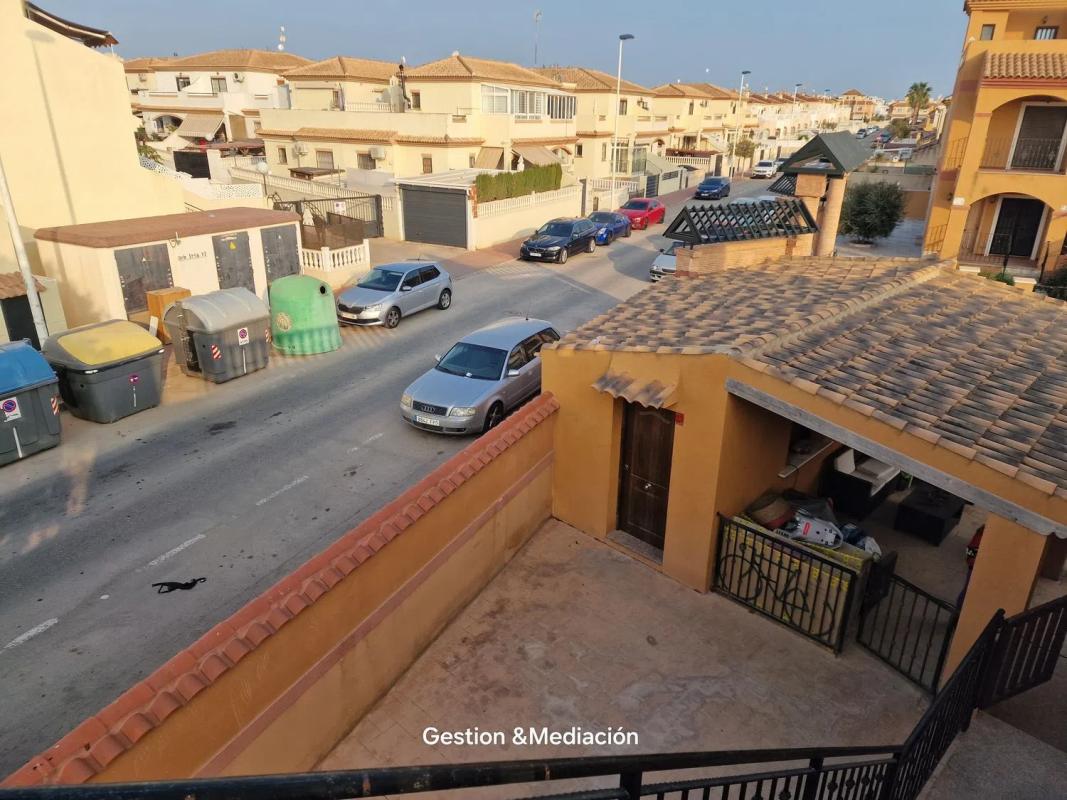 Properties for sale and rent in Spain photo 2