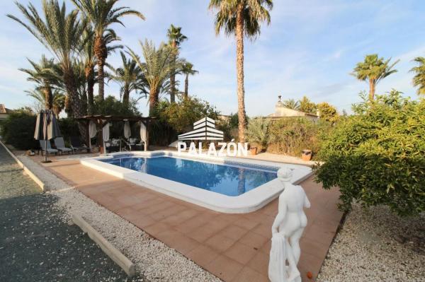 Detached villa for sale in Callosa de Segura, Callosa de Segura thumbnail 1