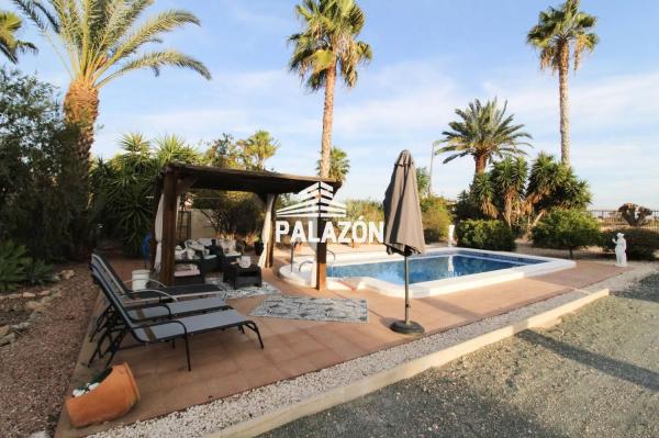 Detached villa for sale in Callosa de Segura, Callosa de Segura thumbnail 2