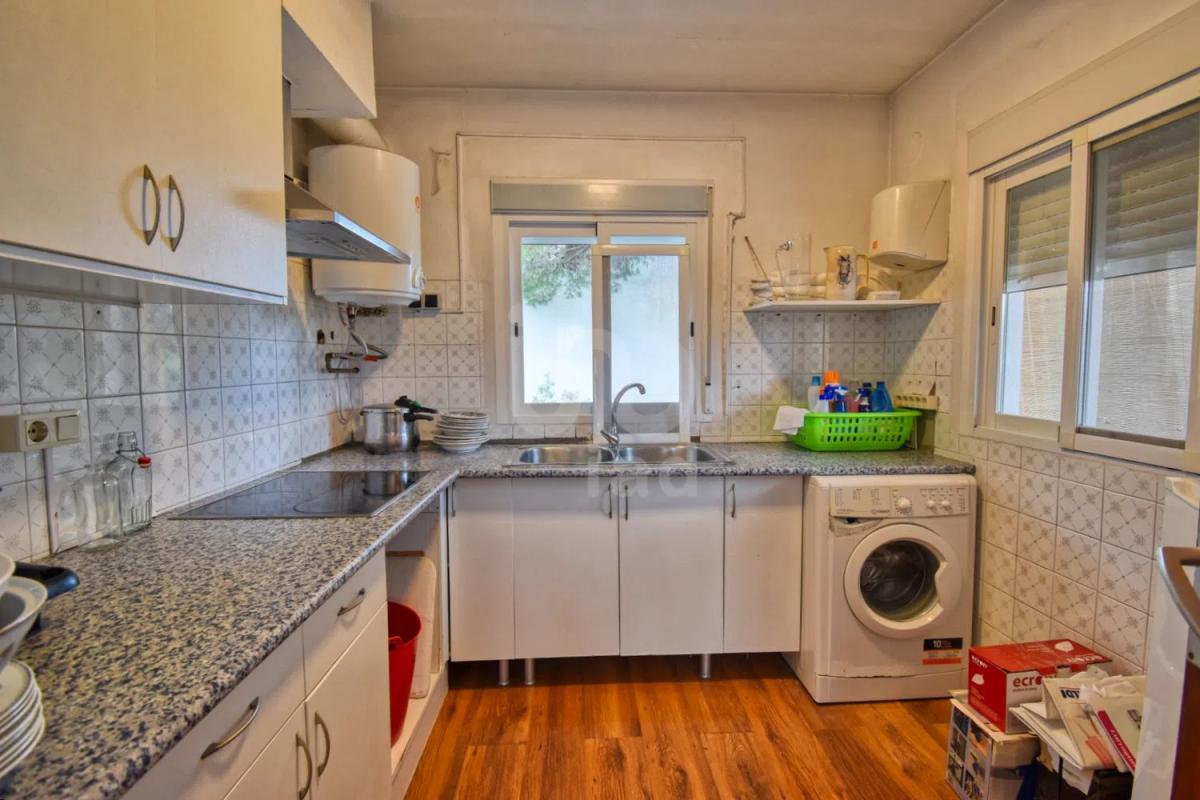 Sale of independent chalet in Les Rotes/Las Rotas, Denia
photo 2
