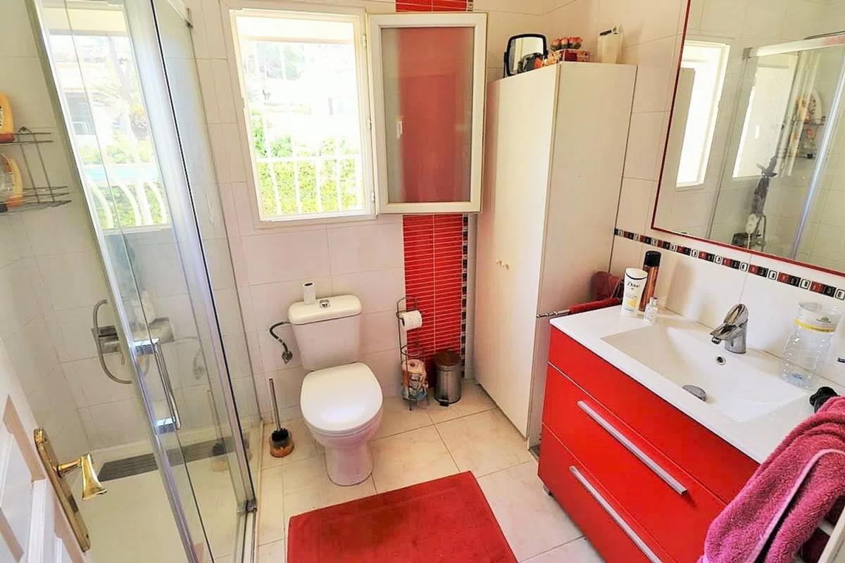 Propiedades en venta y alquiler en España photo 2