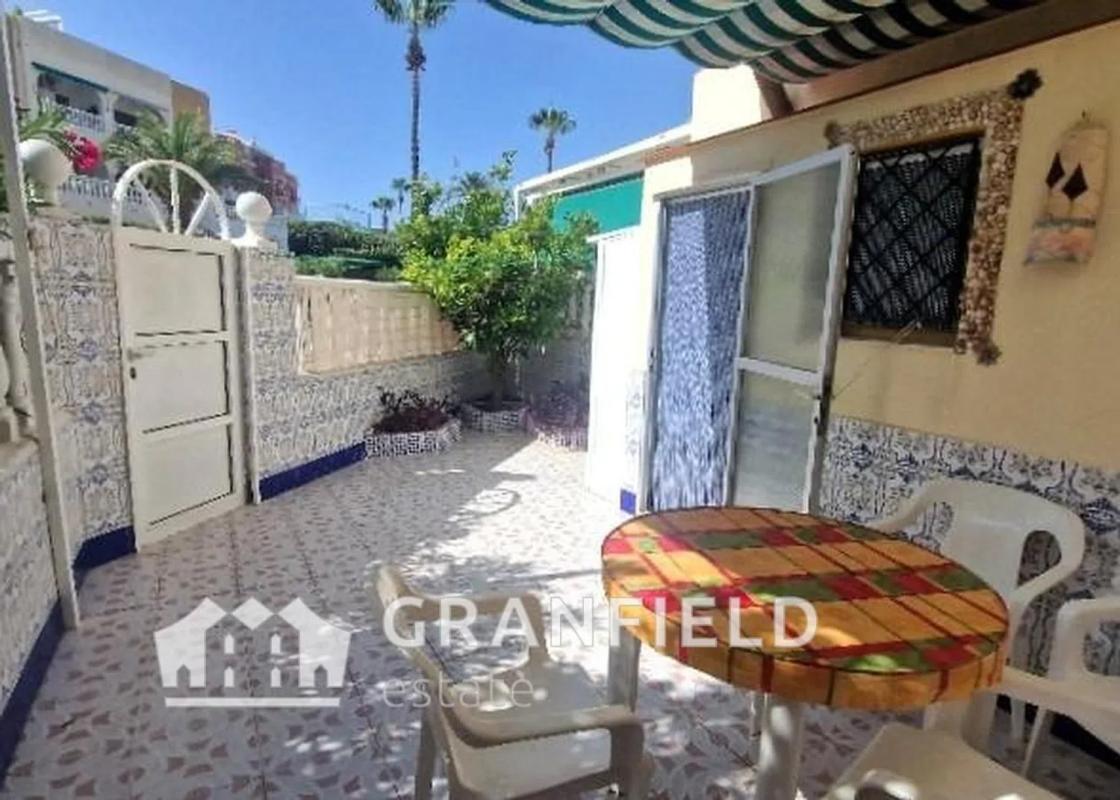 Sprzedaż niezależnego domku jednorodzinnego w Barrio Cabo Cervera, Torrevieja photo 5