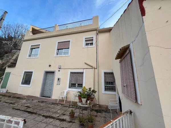Chalet pareado en calle de la Foia, 40 thumbnail 1