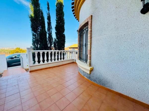 Коттедж на продажу в  Los Montesinos, Лос Монтесинос photo 3