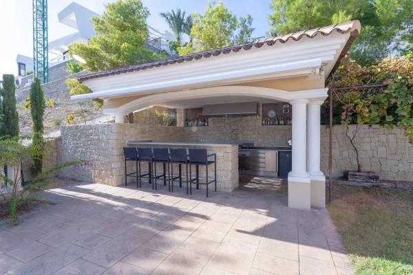 Detached villa for sale in  Calpe Pueblo, Calpe photo 1
