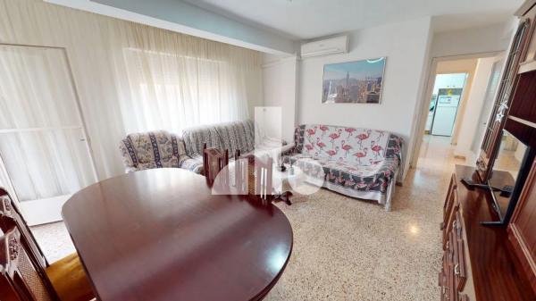 Piso en venta en  Calle Ruperto Chapi, El Campello photo 2