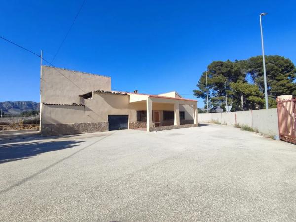 Casa independiente en Partida Peter Rives thumbnail 1
