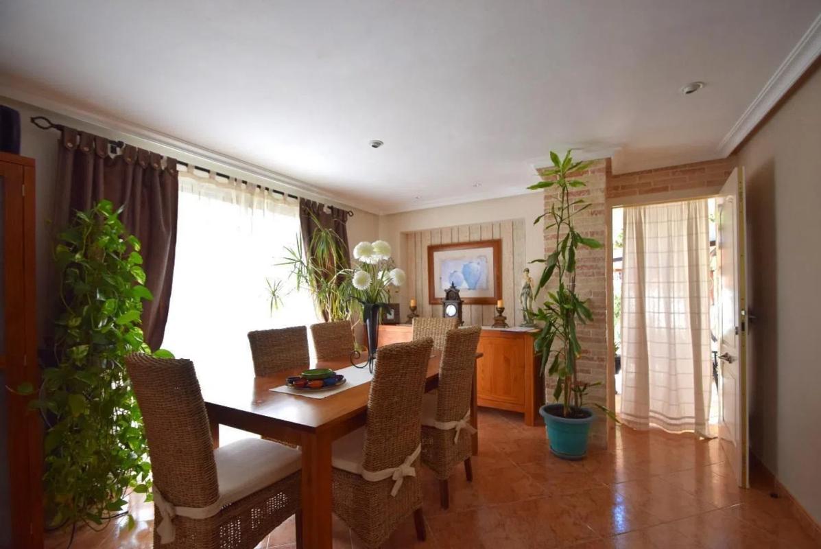 Properties for sale and rent in Spain photo 3