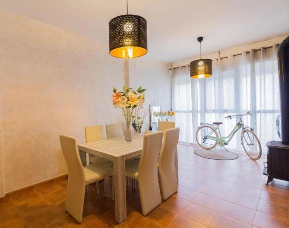 Chalet adosado en calle Infanta Elena photo 1