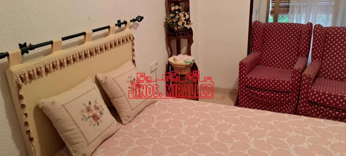 Sale of apartment in Barrio Casco Antiguo, Aspe
 photo 5