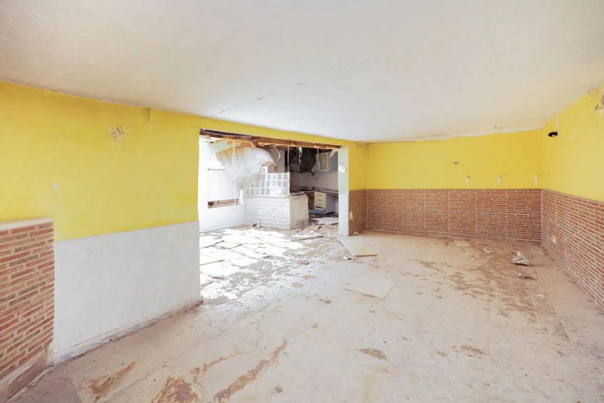 Properties for sale and rent in Spain photo 3