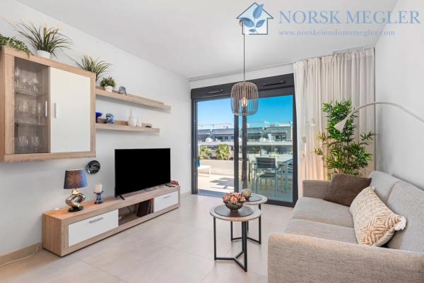 Penthouse for sale in  Barrio Playa Flamenca, Orihuela photo 1