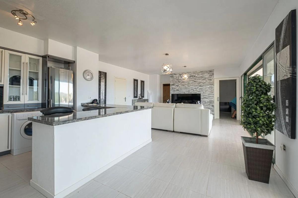 Venta de piso en Plaza Ramblas la R-1, 21, Orihuela
 photo 5