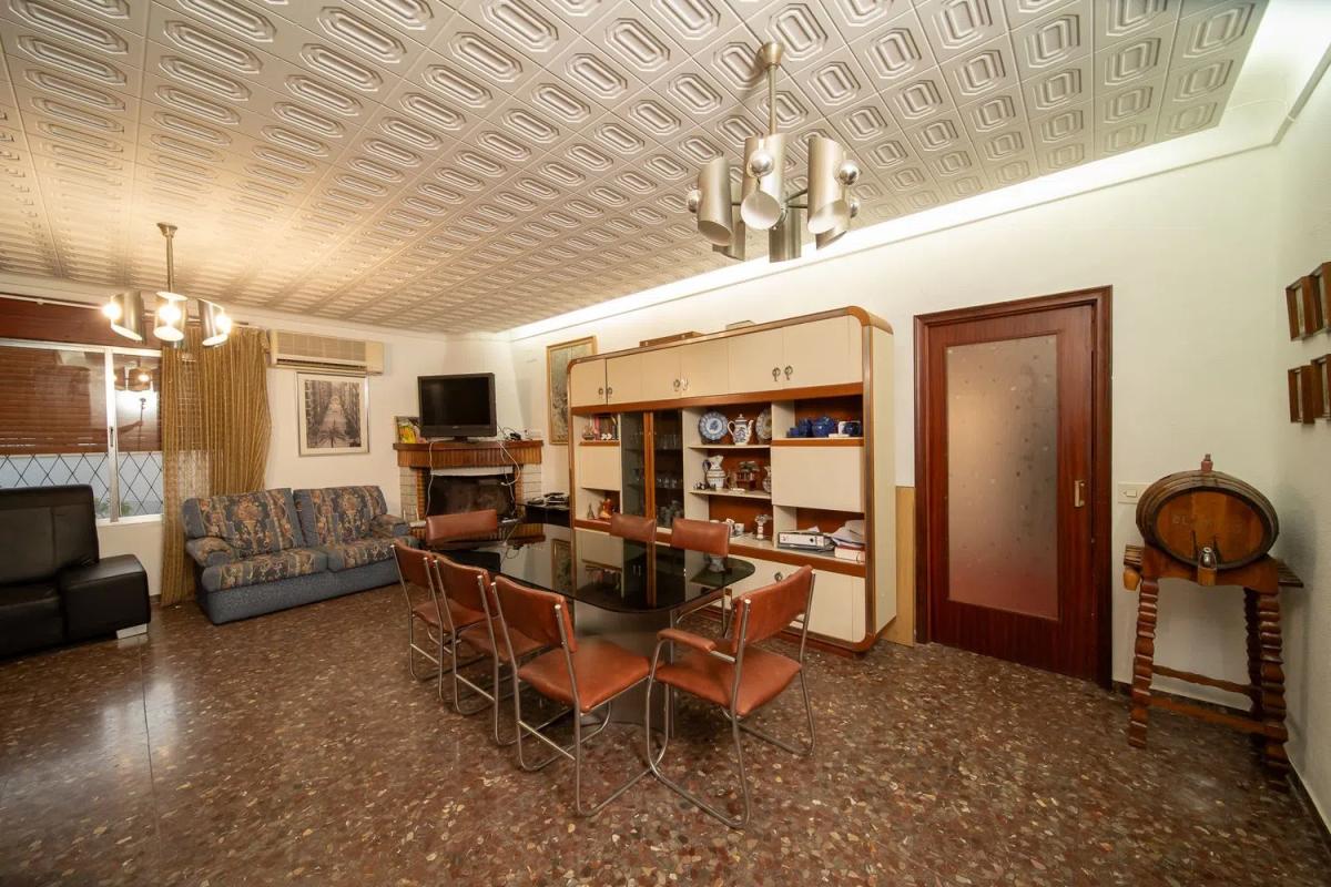Properties for sale and rent in Spain photo 2