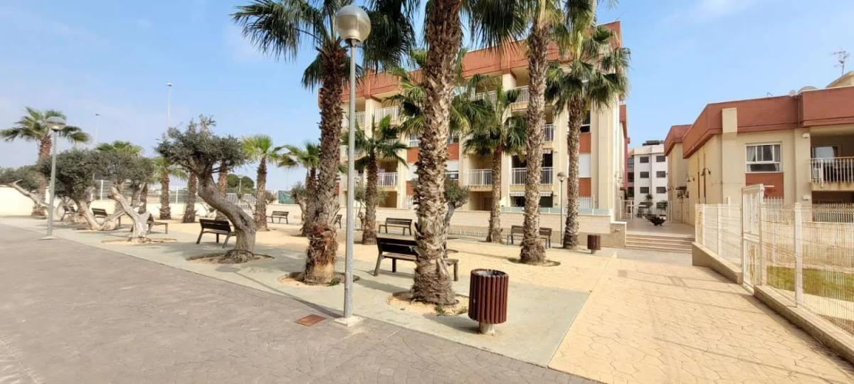 Venta de piso en Calle Cabo de Gata, Orihuela
 photo 3