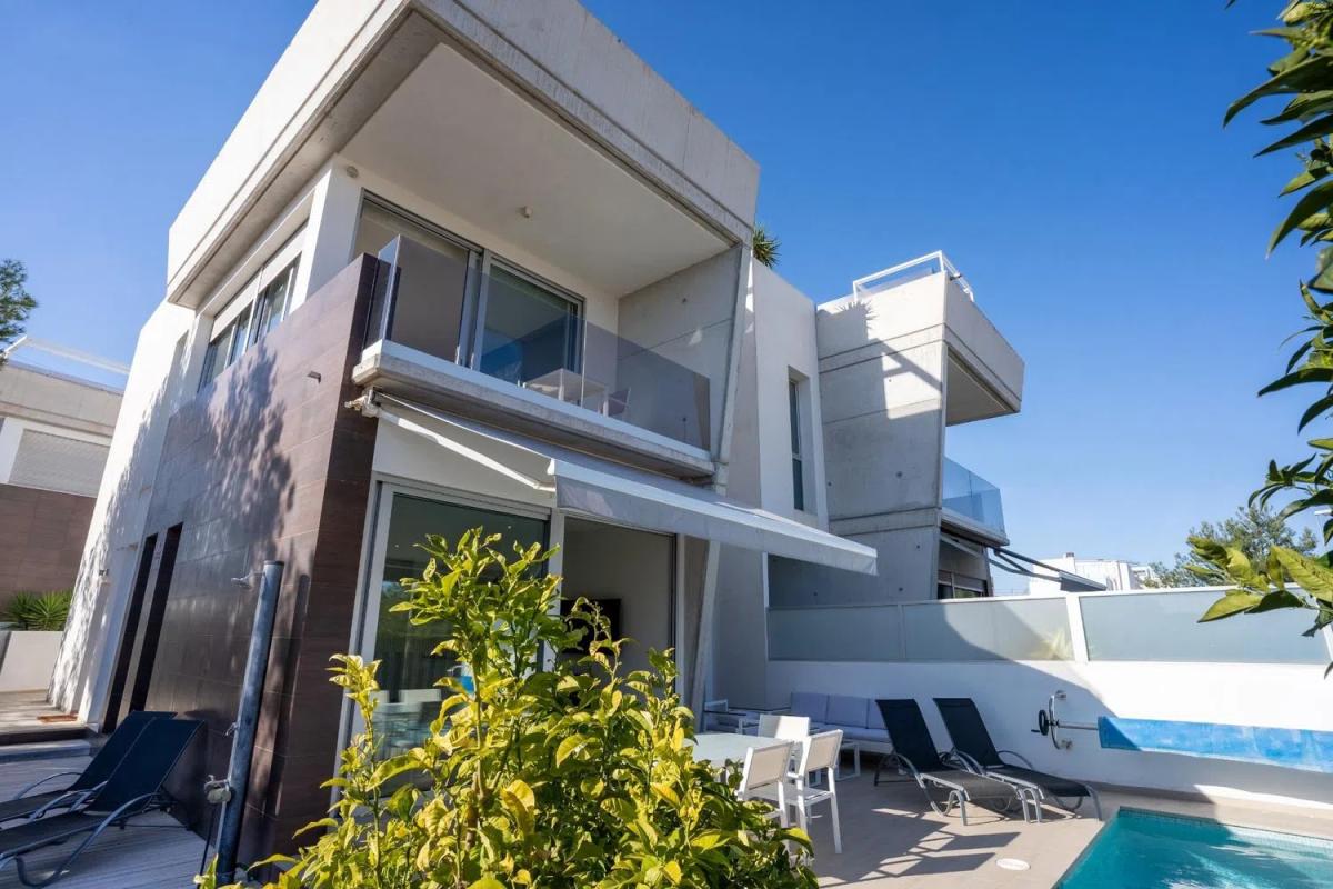 Properties for sale and rent in Spain photo 3