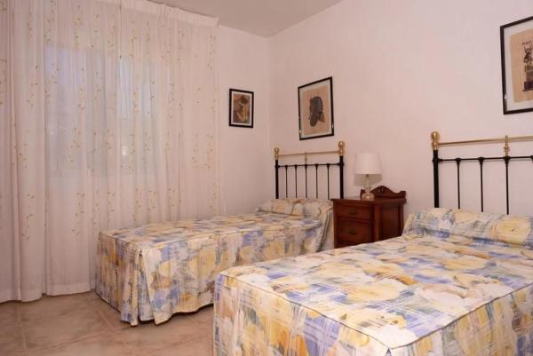 Chalet independiente en venta en  El Montgó, Denia photo 4