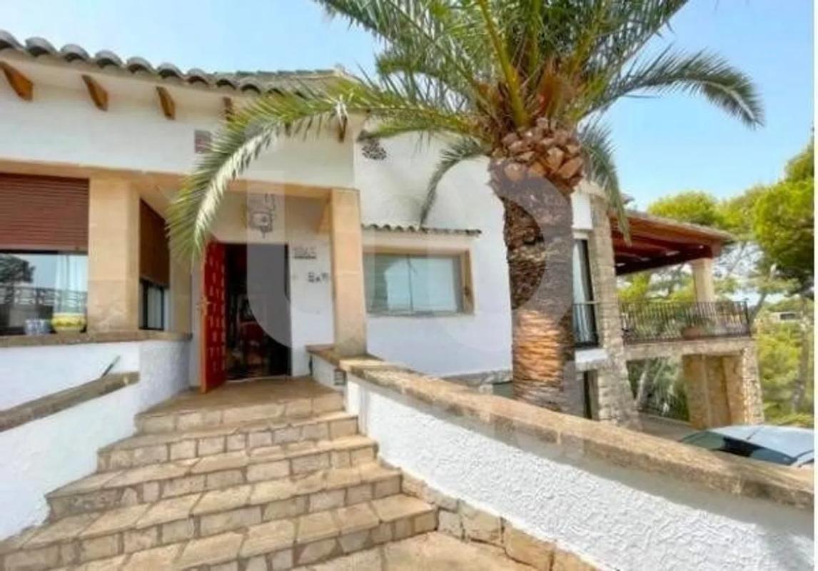Sale of independent chalet in Les Rotes/Las Rotas, Denia
photo 4