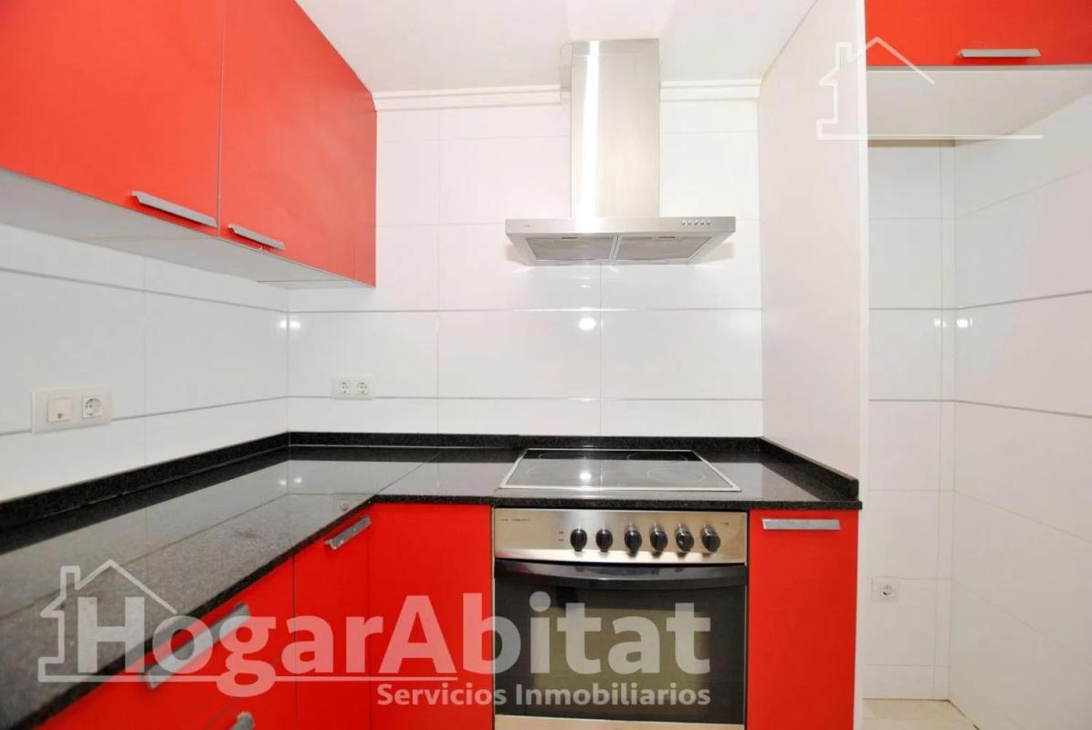 Продажа квартиры на Avenida Juan Chabás, Дения
photo 5